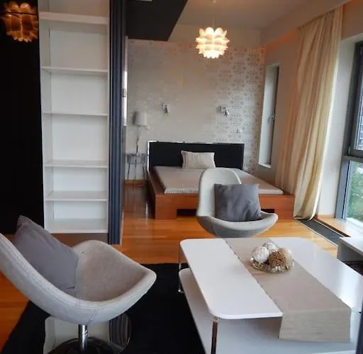 Imadnivalo Medences Hotellakas Szaunaval. Daire